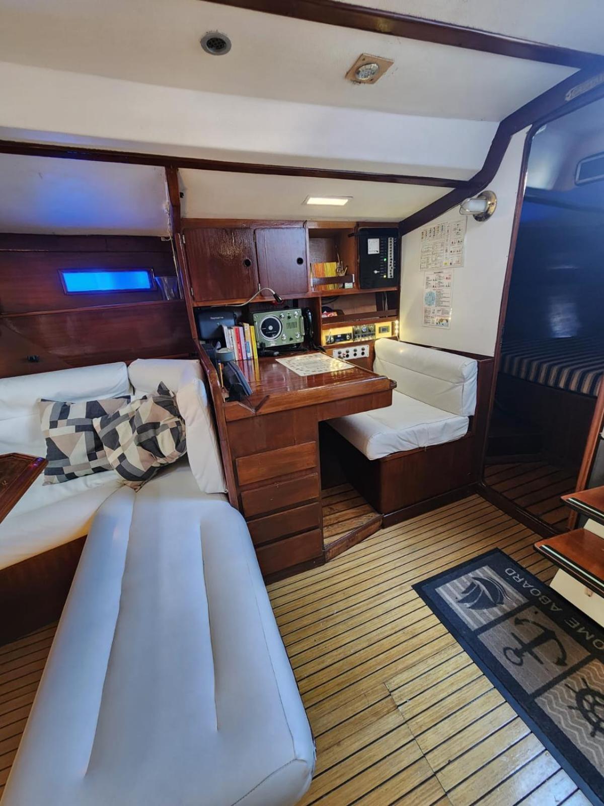 Sailboat Home Барселона Екстериор снимка