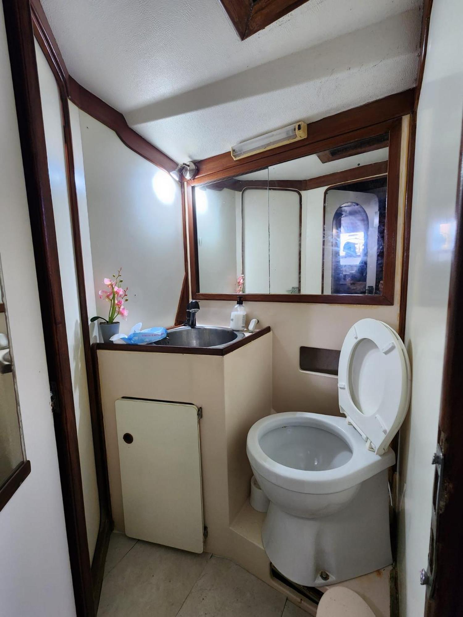 Sailboat Home Барселона Екстериор снимка